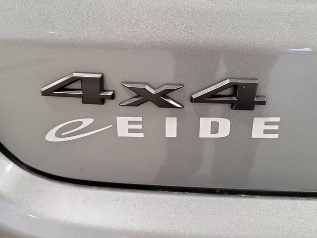2023 Billet Silver Metallic Clearcoat Jeep Compass Trailhawk 4X4 SUV