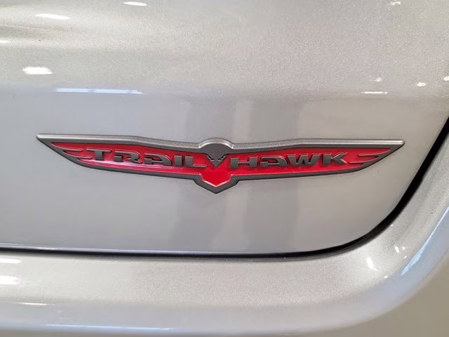 2023 Billet Silver Metallic Clearcoat Jeep Compass Trailhawk 4X4 SUV