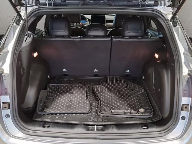 2023 Billet Silver Metallic Clearcoat Jeep Compass Trailhawk 4X4 SUV