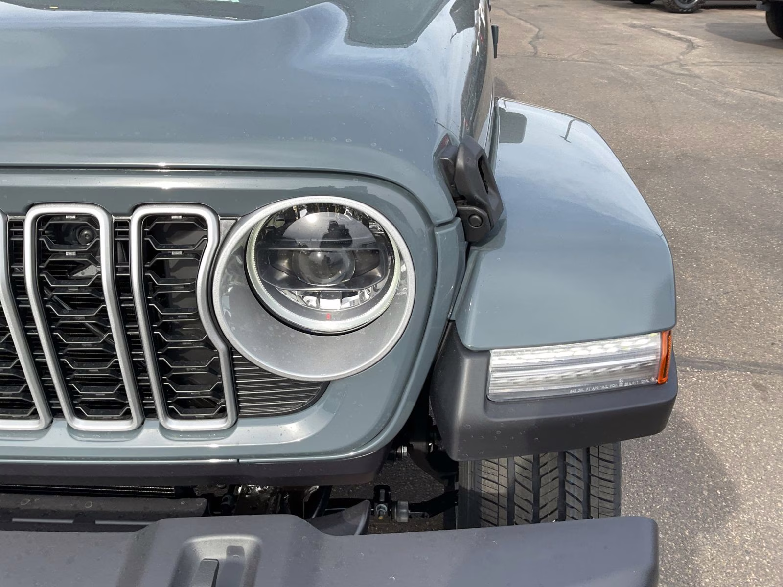 2026 Anvil Clear Coat Jeep Wrangler Sahara 4X4 SUV