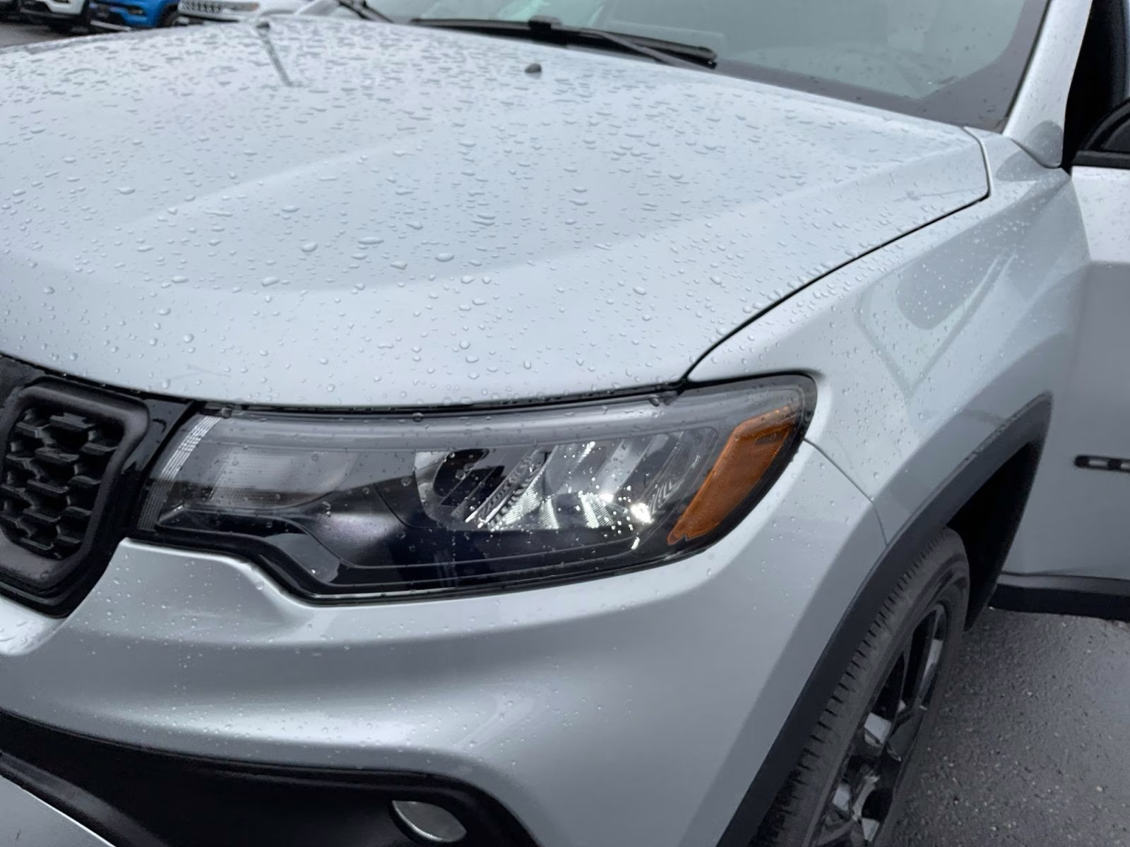 2026 Silver Zynith Metallic Clearcoat Jeep Compass Latitude 4X4 SUV