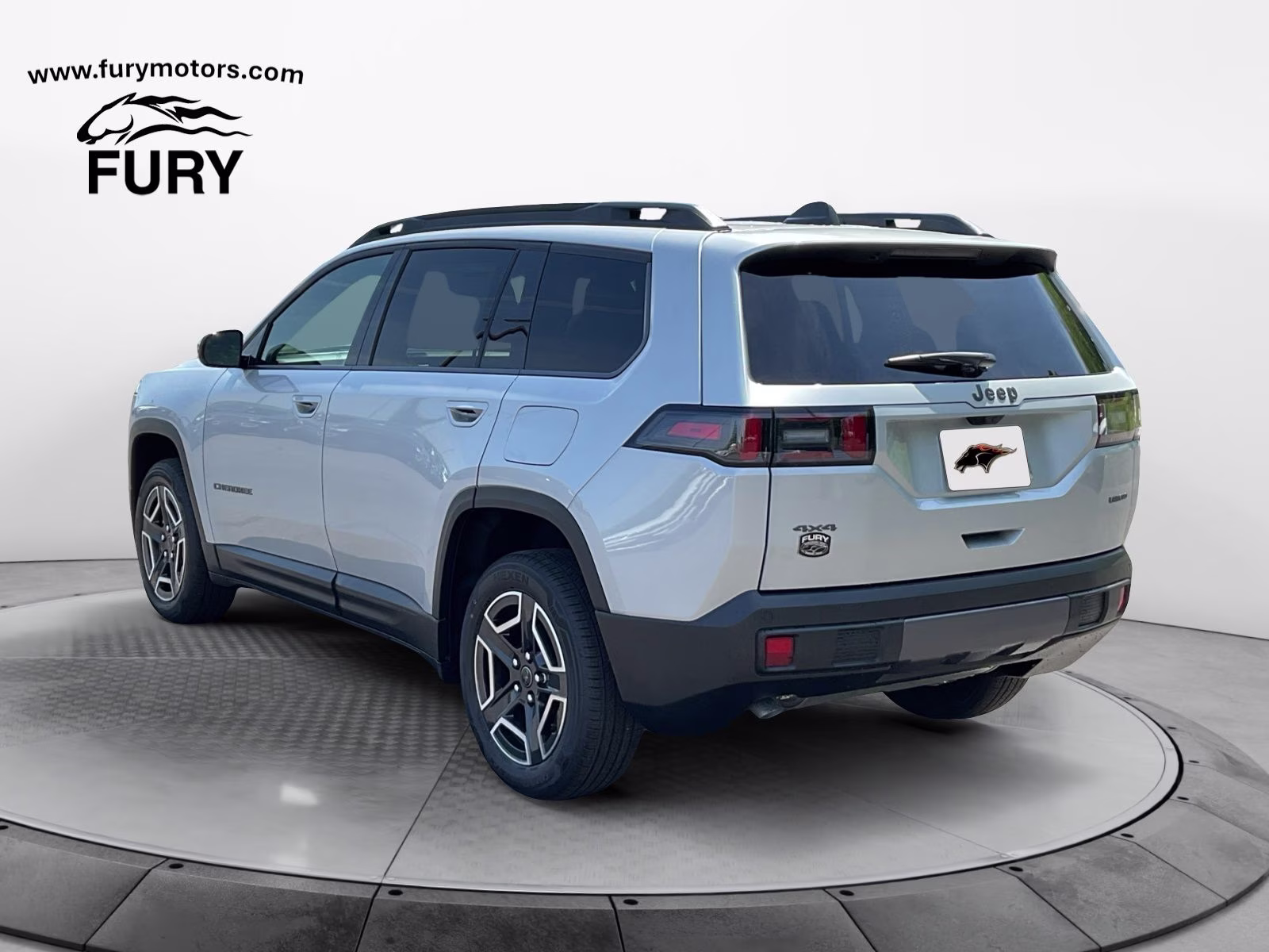 2026 Silver Zynith Clearcoat Jeep Cherokee Laredo 4X4 SUV