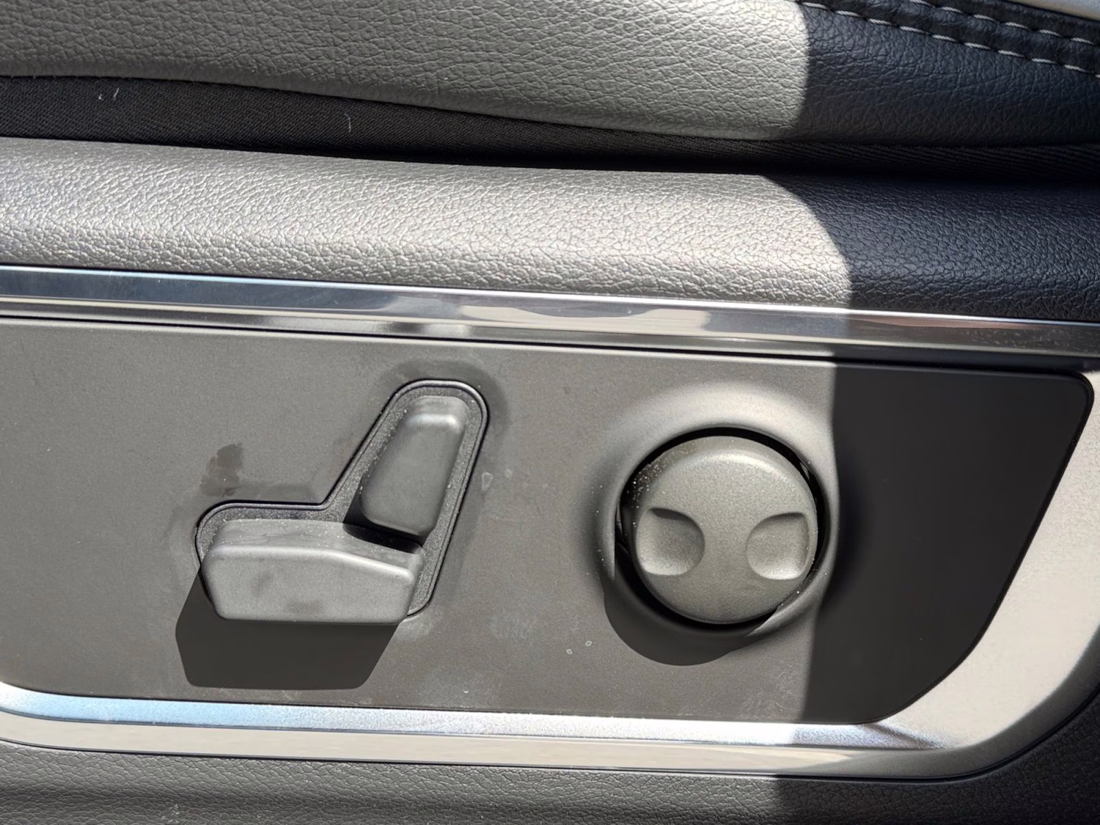 2026 Granite Crystal Metallic Clearcoat Ram 1500 Laramie 4X4 Truck