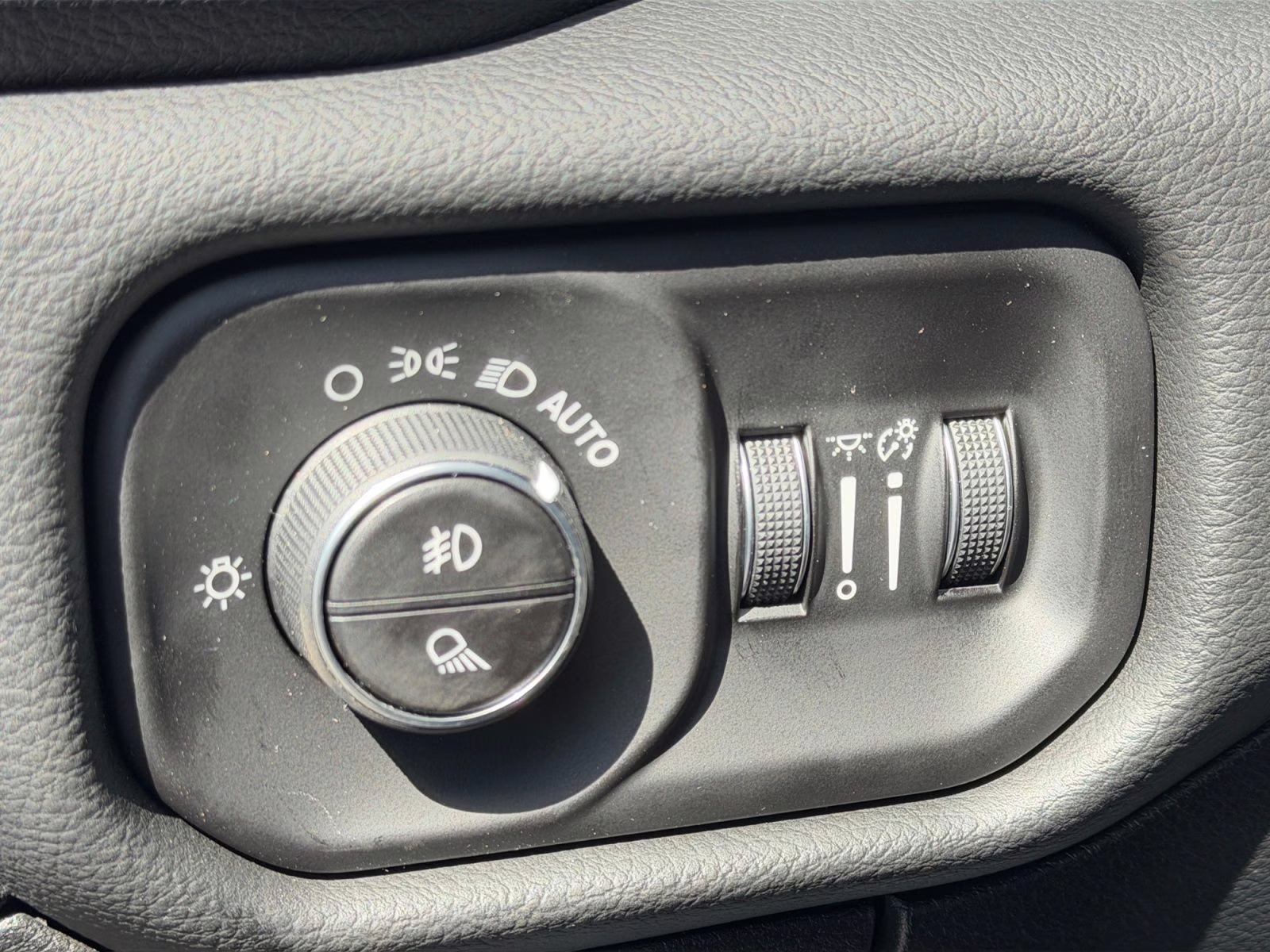 2026 Granite Crystal Metallic Clearcoat Ram 1500 Laramie 4X4 Truck