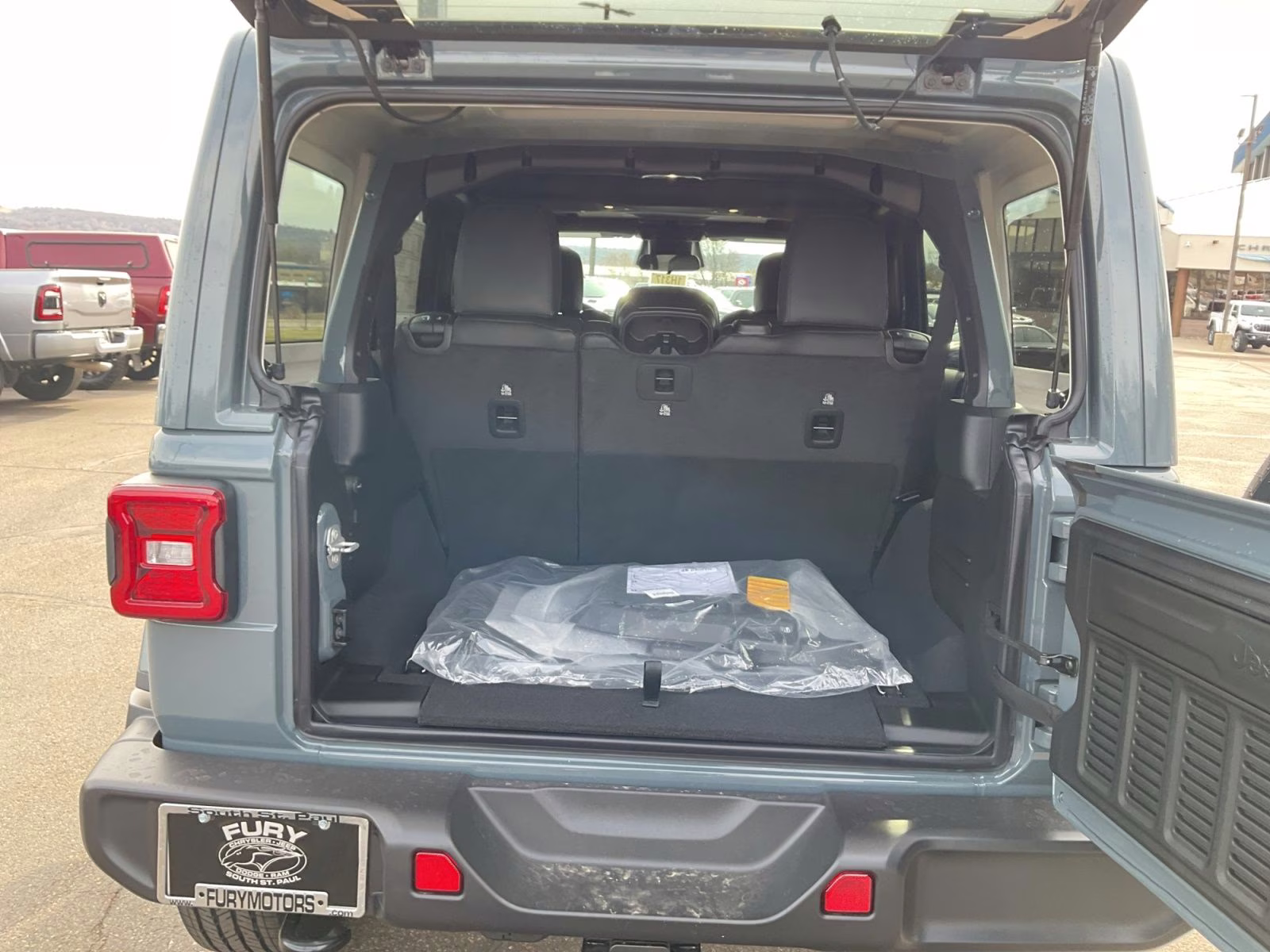 2026 Anvil Clear Coat Jeep Wrangler Sahara 4X4 SUV