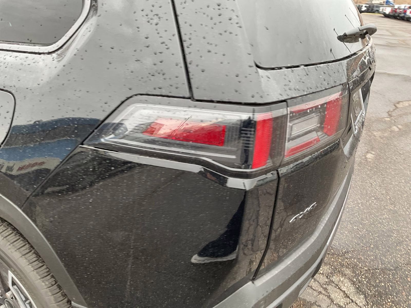 2026 Diamond Black Crystal Pearlcoat Jeep Cherokee Laredo 4X4 SUV