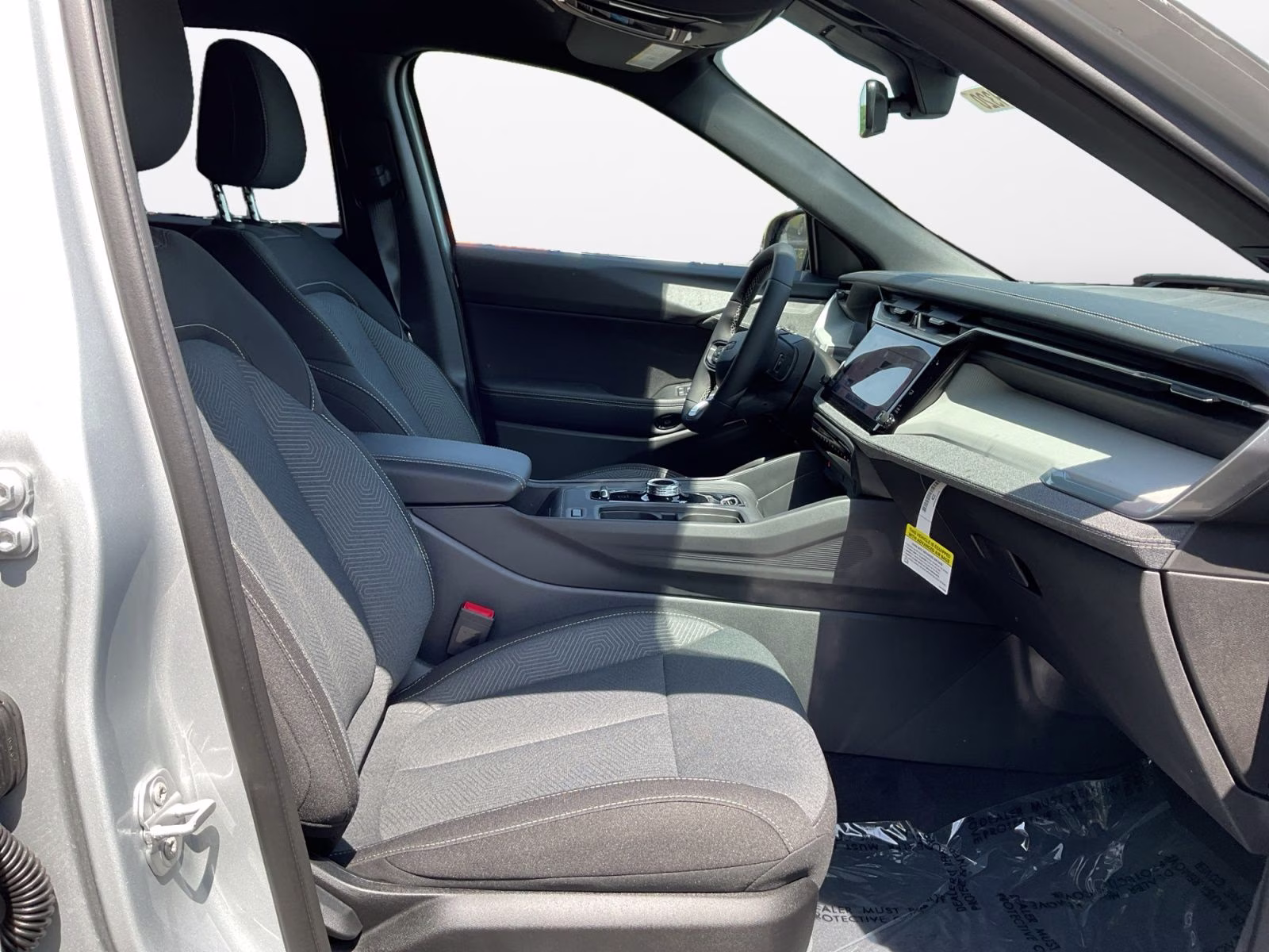 2026 Silver Zynith Clearcoat Jeep Cherokee Laredo 4X4 SUV