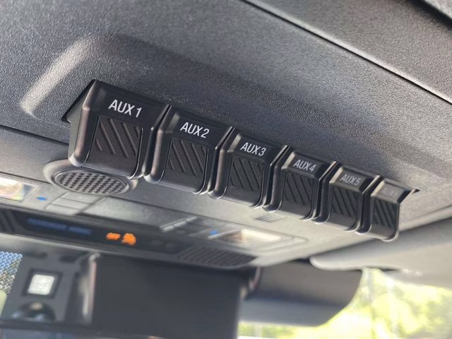 2026 Oxford White Ford Bronco Heritage Edition 4X4 SUV