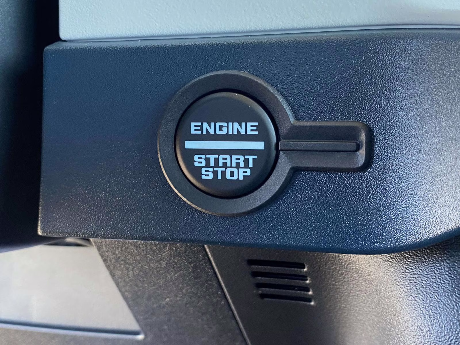 2026 Oxford White Ford Bronco Heritage Edition 4X4 SUV