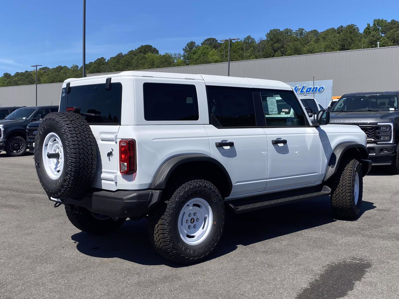 2026 Oxford White Ford Bronco Heritage Edition 4X4 SUV