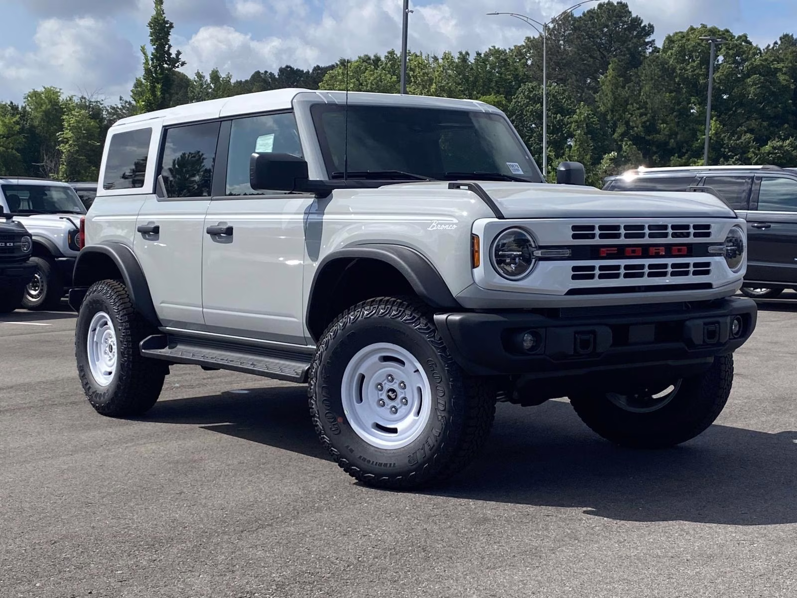 2026 Avalanche Gray Ford Bronco Heritage Edition 4X4 SUV