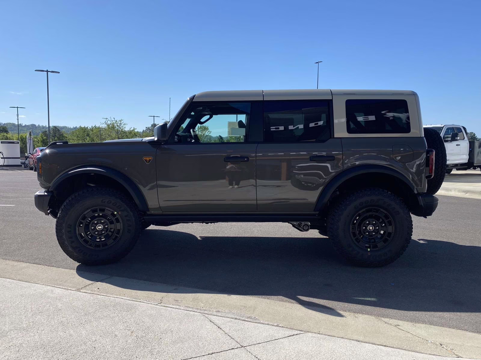 2026 Gray Ford Bronco Badlands 4X4 SUV