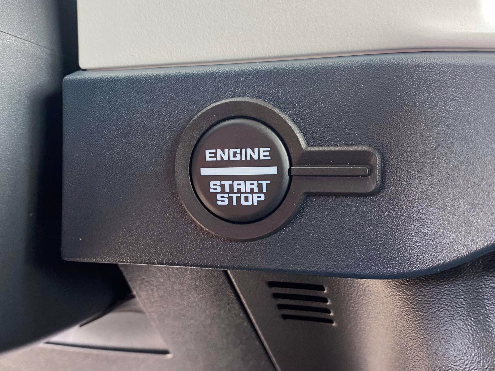 2026 Avalanche Gray Ford Bronco Heritage Edition 4X4 SUV