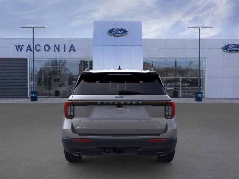 2026 Carbonized Gray Metallic Ford Explorer Active 4X4 SUV