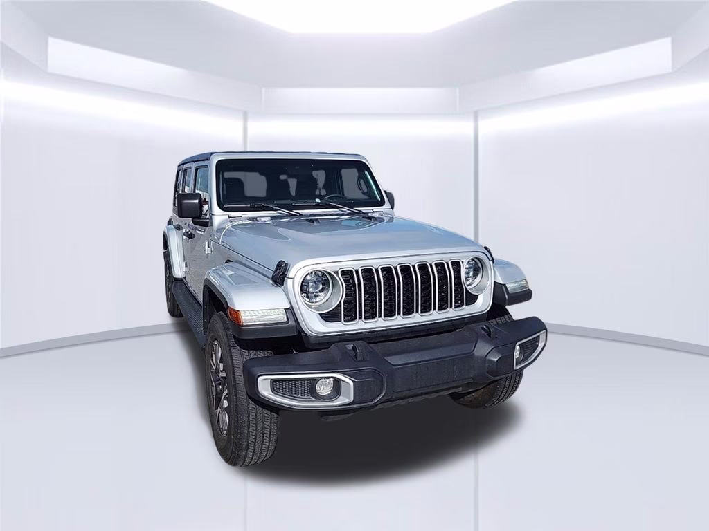 2024 Silver Zynith Clearcoat Jeep Wrangler Sahara 4X4 SUV