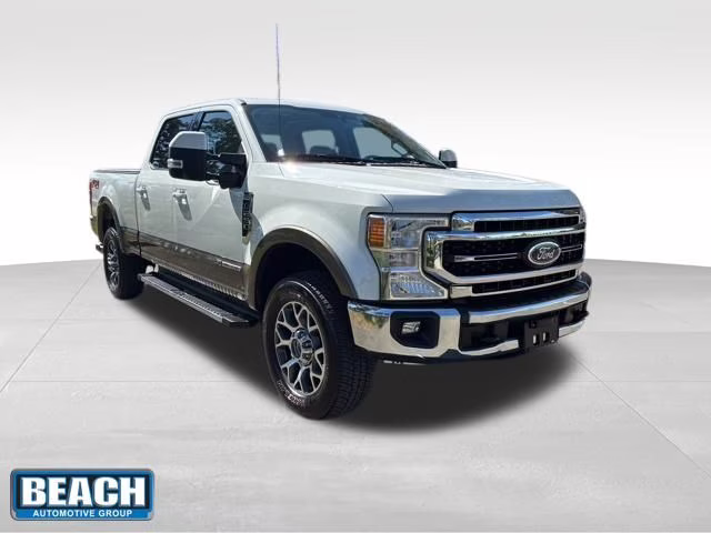 2020 White Ford Super Duty F-250 SRW Lariat 4X4 Truck