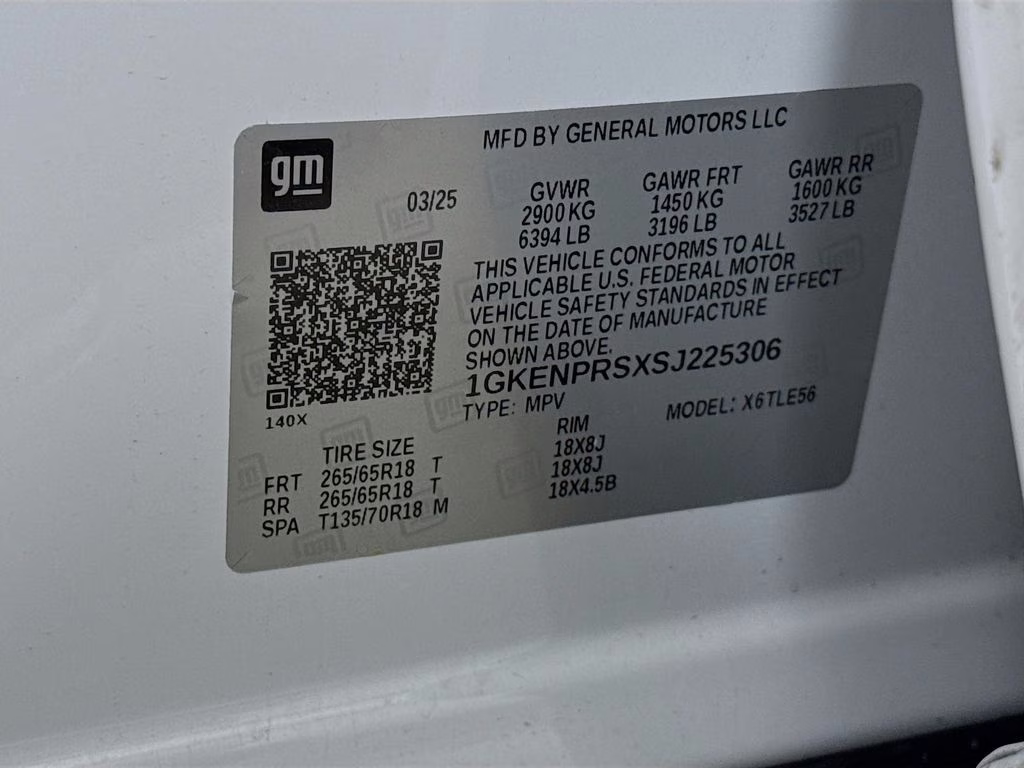 2025 White Frost Tricoat GMC Acadia AT4 AWD SUV