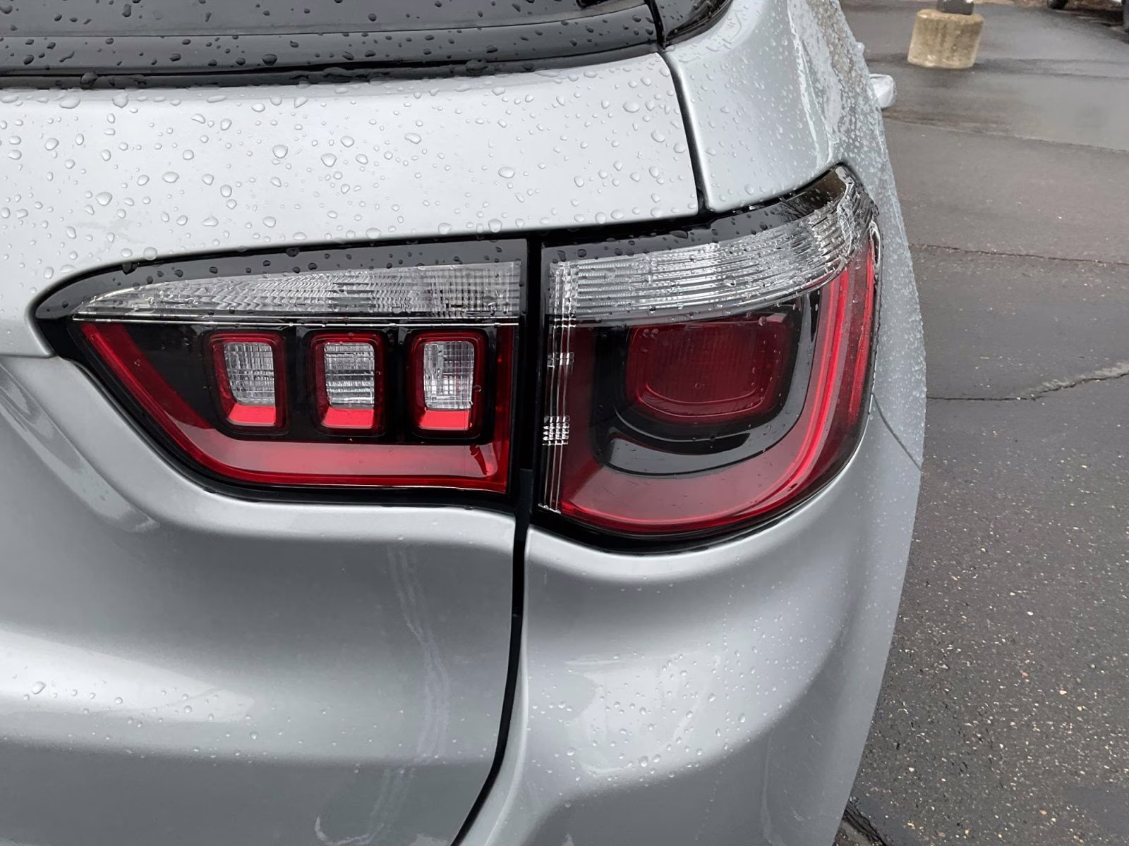 2026 Silver Zynith Metallic Clearcoat Jeep Compass Latitude 4X4 SUV