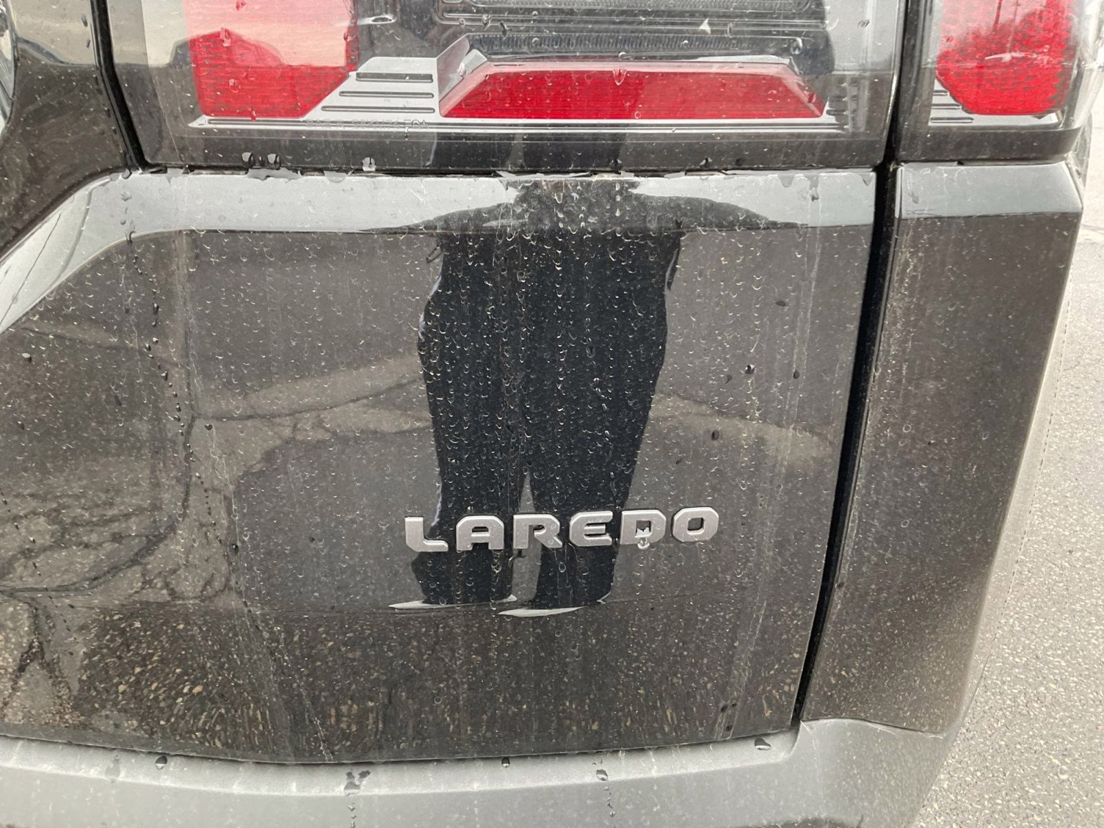 2026 Diamond Black Crystal Pearlcoat Jeep Cherokee Laredo 4X4 SUV