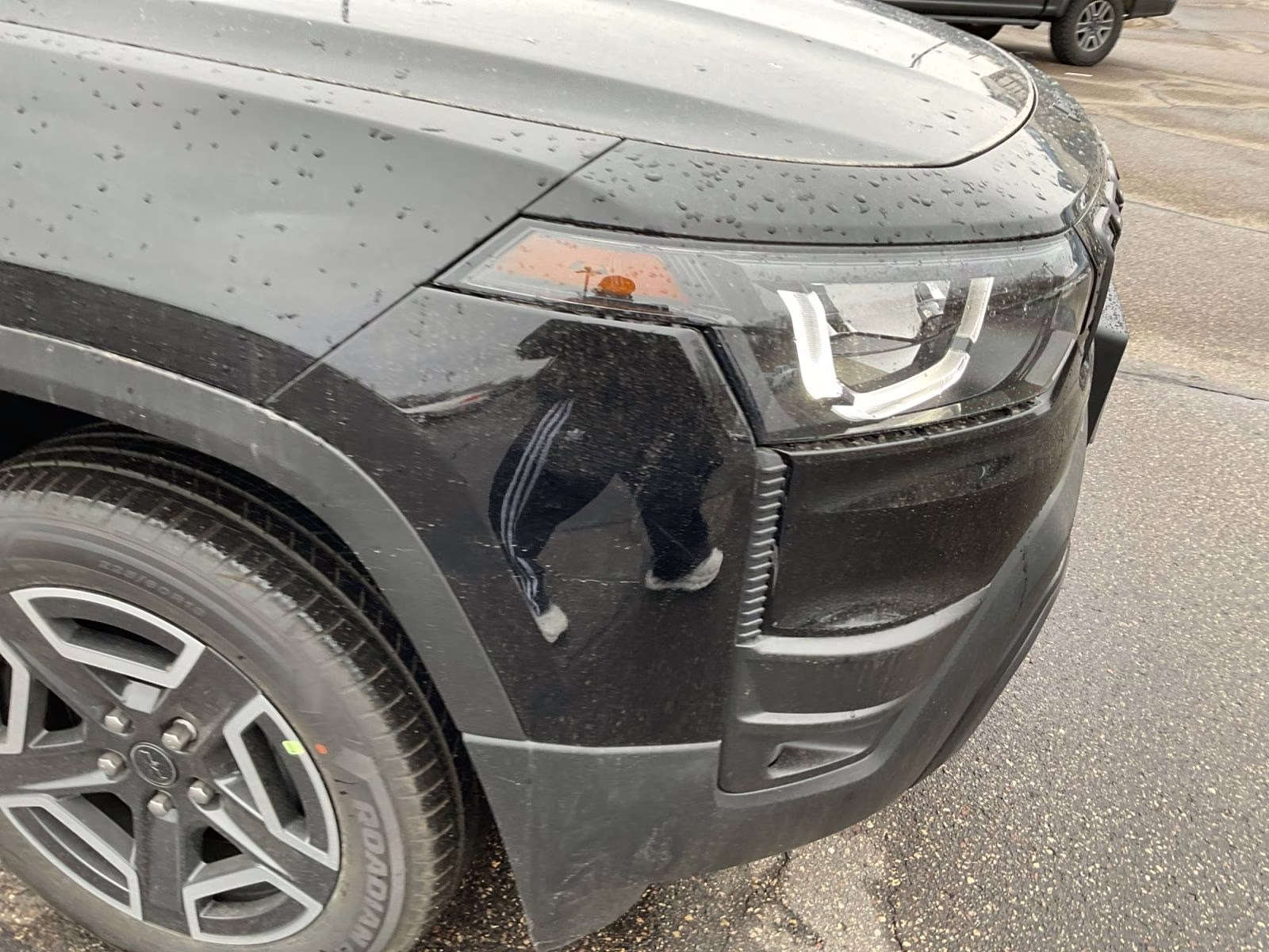 2026 Diamond Black Crystal Pearlcoat Jeep Cherokee Laredo 4X4 SUV