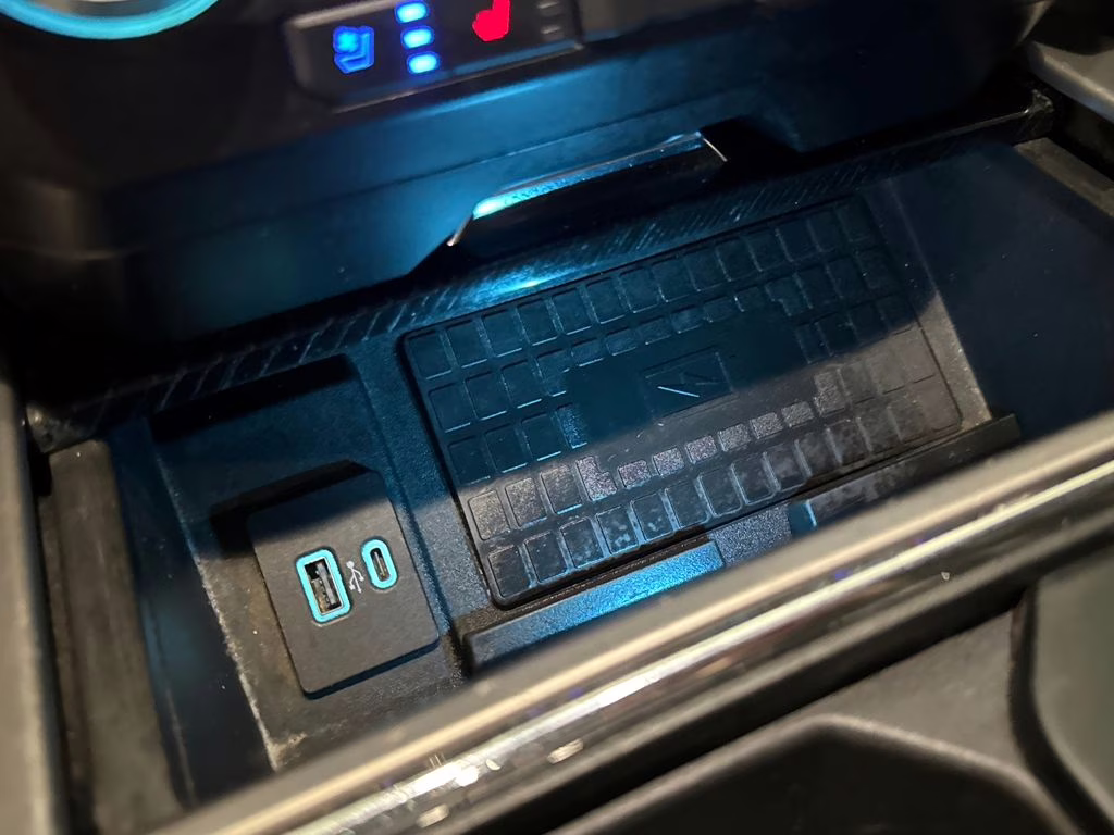 2020 Star White Metallic Tri-Coat Ford Super Duty F-450 DRW Platinum 4X4 Truck