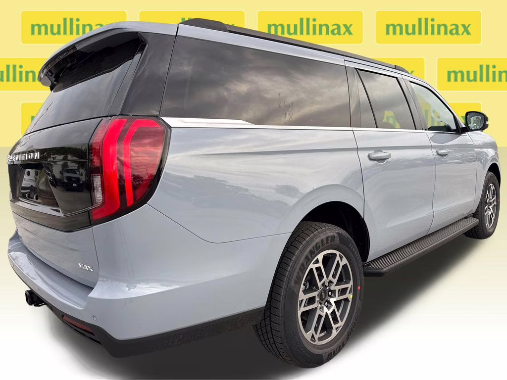 2026 Glacier Gray Metallic Tri-Coat Ford Expedition Max Active RWD SUV