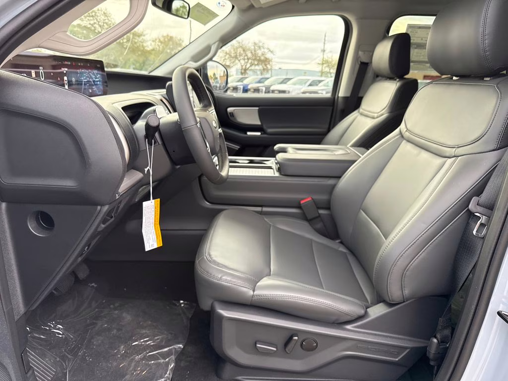 2026 Glacier Gray Metallic Tri-Coat Ford Expedition Max Active RWD SUV