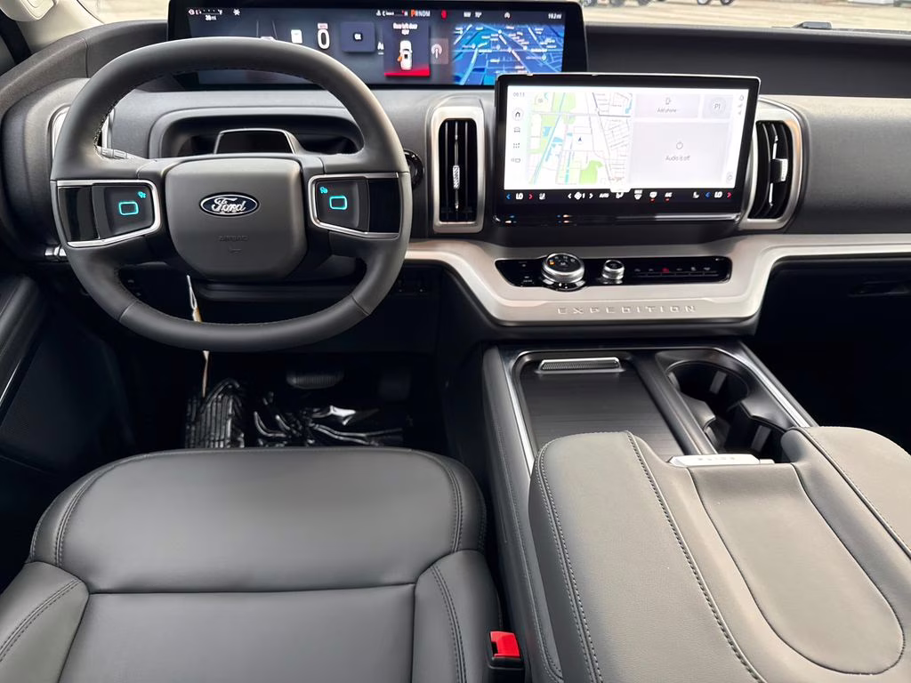 2026 Glacier Gray Metallic Tri-Coat Ford Expedition Max Active RWD SUV