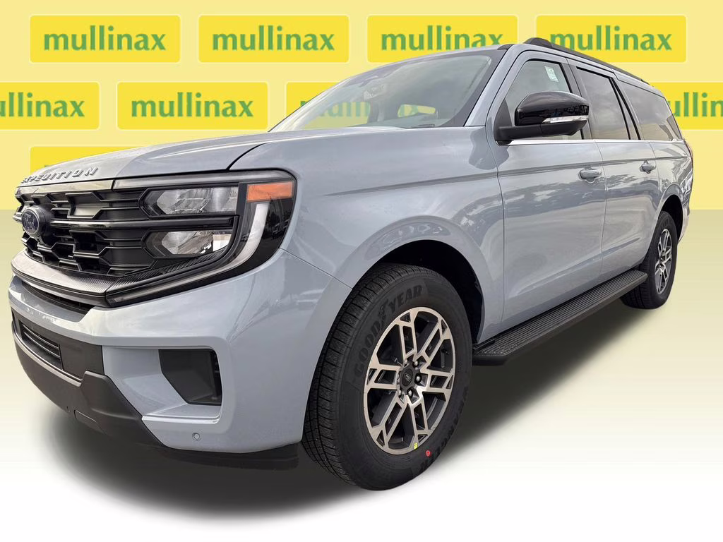 2026 Glacier Gray Metallic Tri-Coat Ford Expedition Max Active RWD SUV