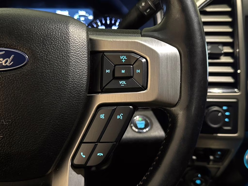 2020 Star White Metallic Tri-Coat Ford Super Duty F-450 DRW Platinum 4X4 Truck