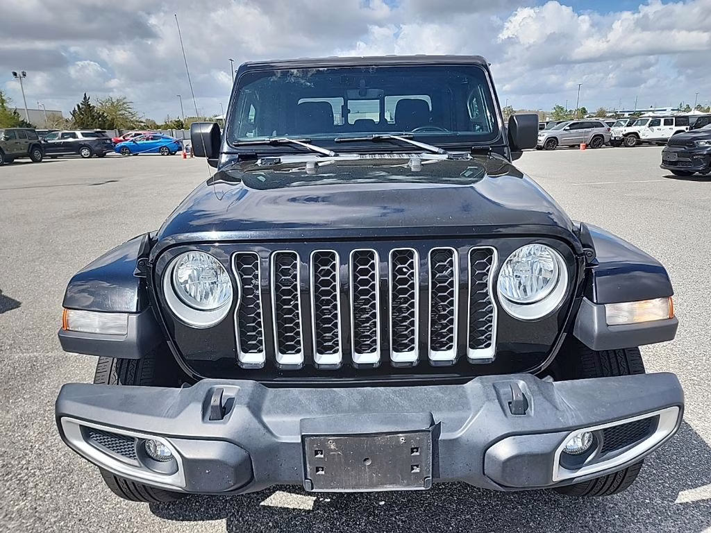 2022 Black Clearcoat Jeep Gladiator Overland 4X4 Truck