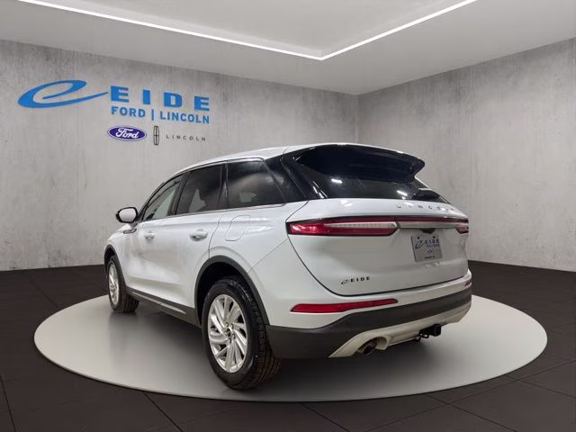 2025 Crystal White Lincoln Corsair Premiere AWD SUV