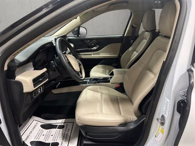 2025 Crystal White Metallic Clearcoat Lincoln Corsair Premiere AWD SUV