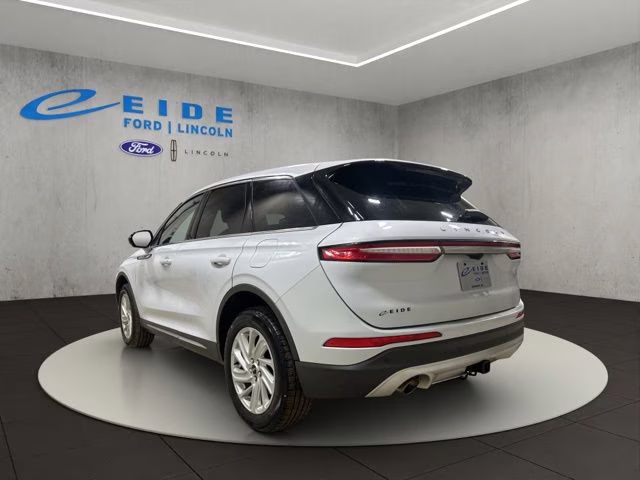 2025 Crystal White Metallic Clearcoat Lincoln Corsair Premiere AWD SUV