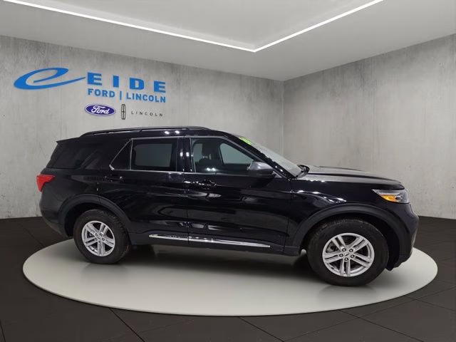 2024 Agate Black Metallic Ford Explorer XLT 4X4 SUV