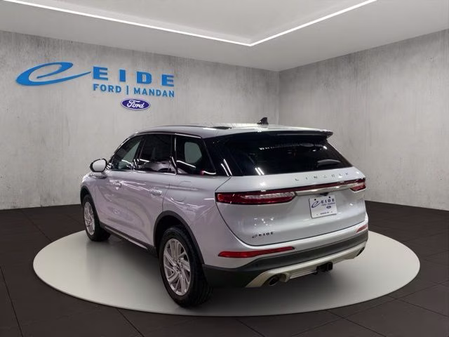 2025 Crystal White Lincoln Corsair Premiere AWD SUV