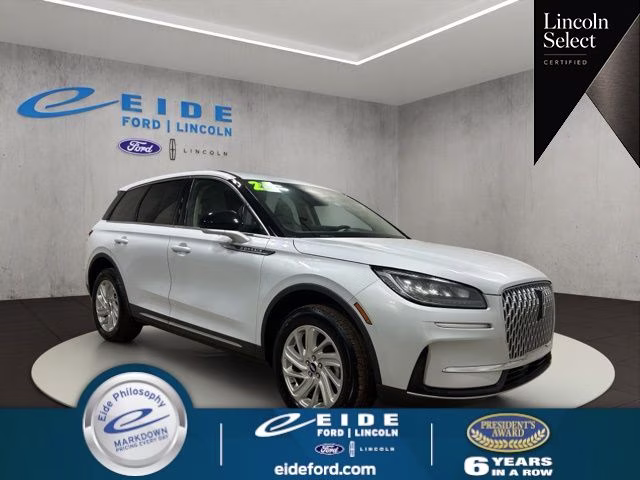 2025 Lincoln Corsair Premiere AWD's photo