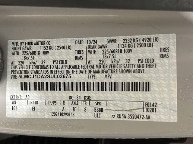 2025 Crystal White Metallic Clearcoat Lincoln Corsair Premiere AWD SUV