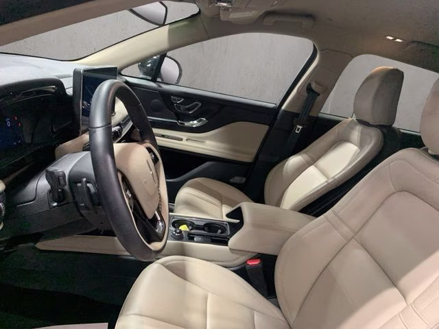 2025 Crystal White Lincoln Corsair Premiere AWD SUV