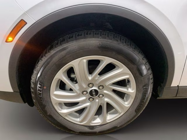 2025 Crystal White Lincoln Corsair Premiere AWD SUV