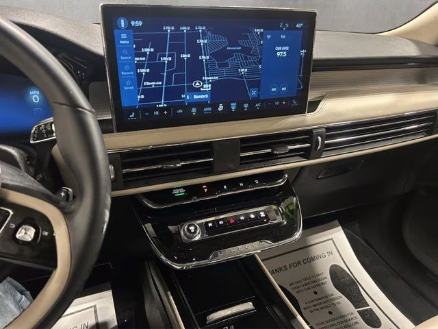 2025 Crystal White Metallic Clearcoat Lincoln Corsair Premiere AWD SUV