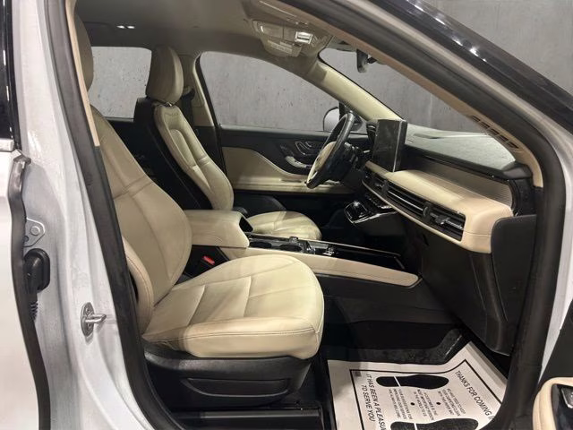 2025 Crystal White Metallic Clearcoat Lincoln Corsair Premiere AWD SUV