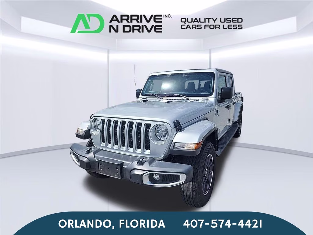 2022 Silver Zynith Clearcoat Jeep Gladiator Overland 4X4 Truck