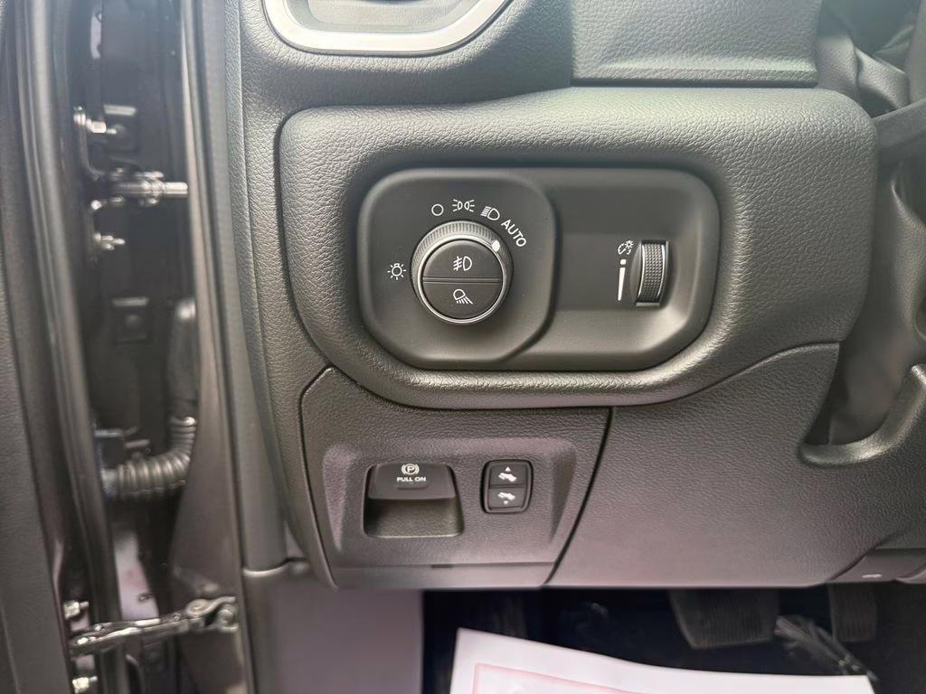 2026 Granite Crystal Metallic Clearcoat Ram 1500 Big Horn/Lone Star RWD Truck