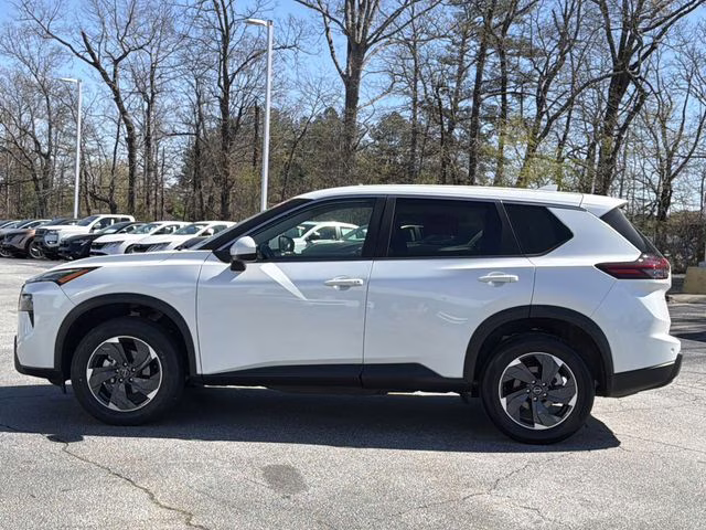 2025 Everest White Pearl Nissan Rogue SV FWD SUV