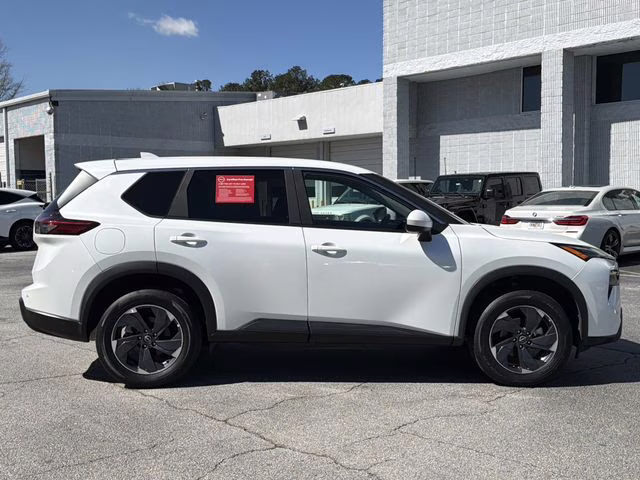 2025 Everest White Pearl Nissan Rogue SV FWD SUV
