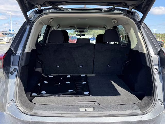 2025 Gun Metallic Nissan Rogue SV FWD SUV