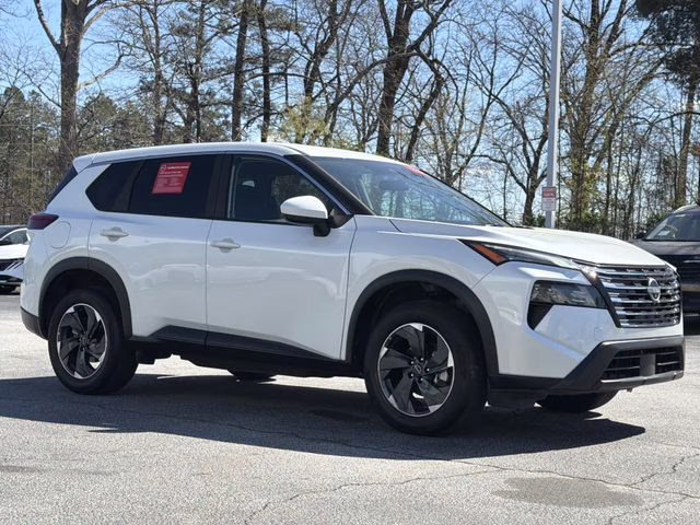 2025 Everest White Pearl Nissan Rogue SV FWD SUV