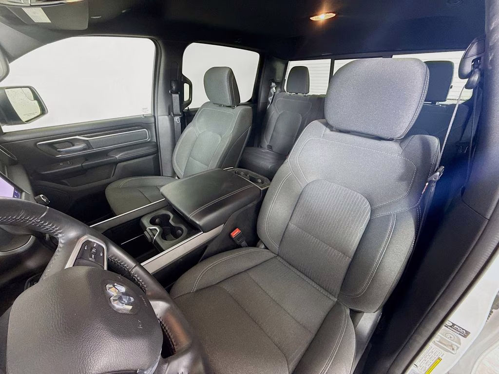 2022 Bright White Clearcoat Ram 1500 Big Horn/Lone Star 4X4 Truck