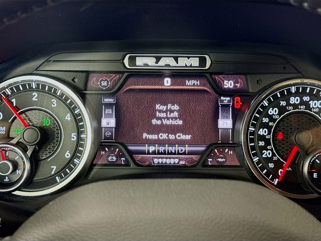 2022 Bright White Clearcoat Ram 1500 Big Horn/Lone Star 4X4 Truck